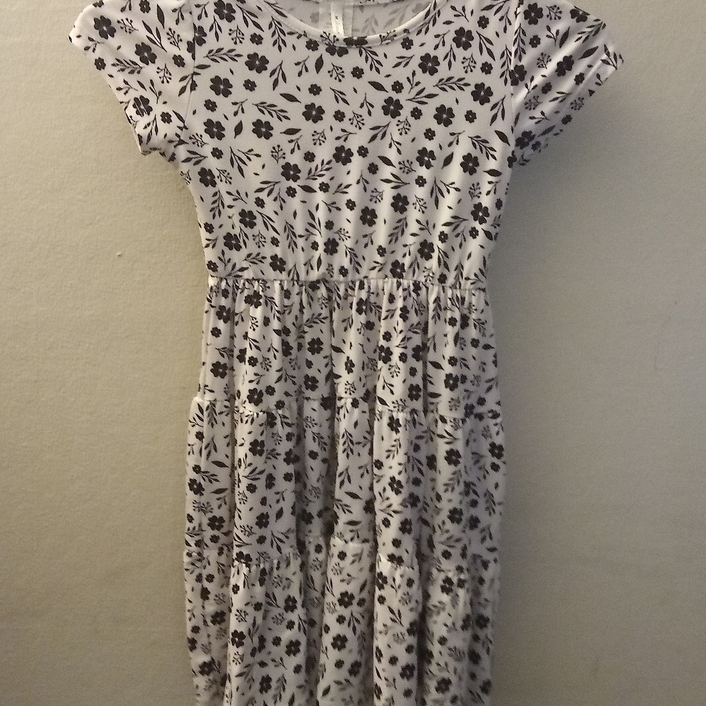 Heart And Arrow Gurls Black and White dress